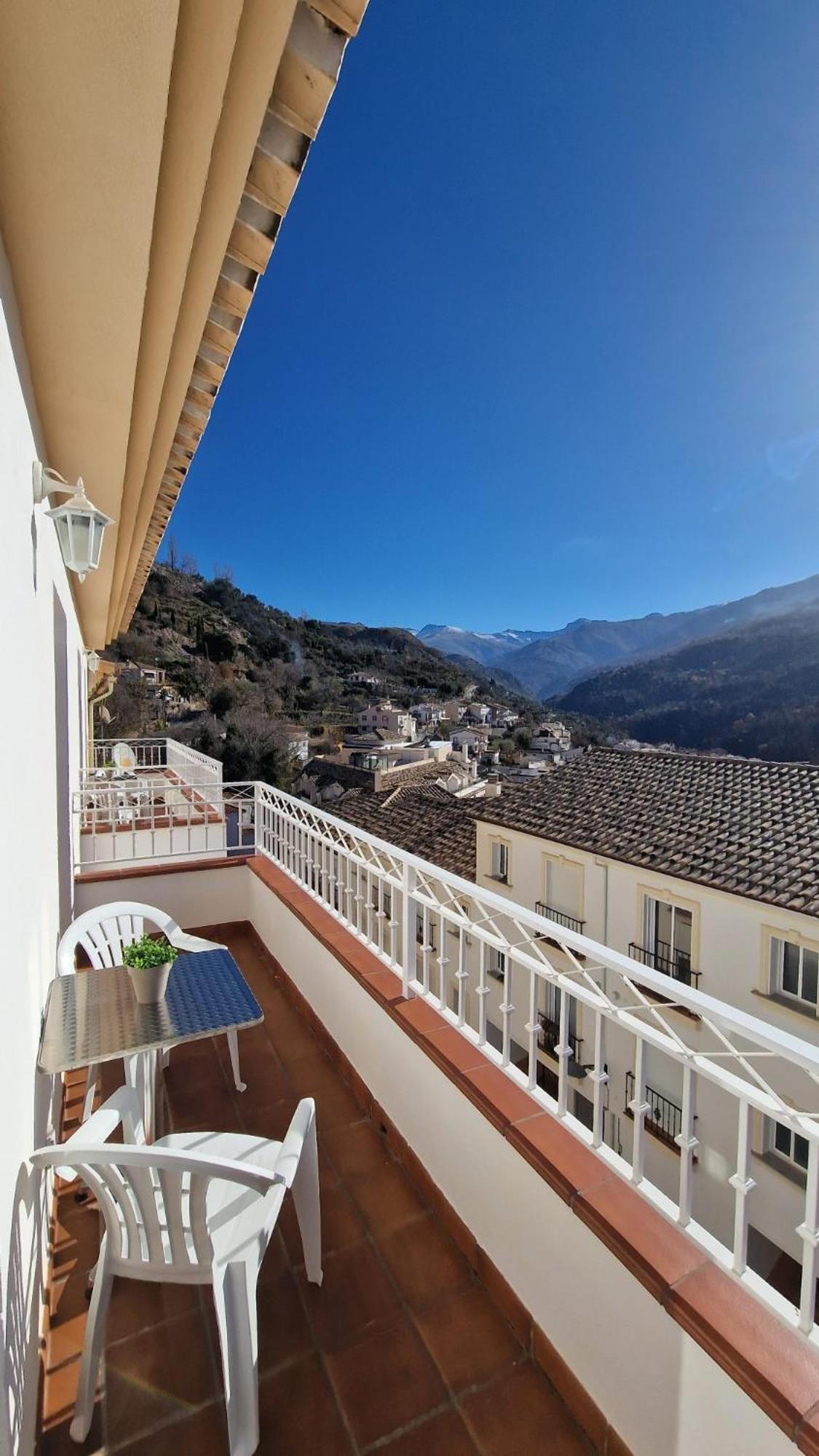 Apartamentos Sierra Nevada Park Гуэхар-Сьерра Экстерьер фото